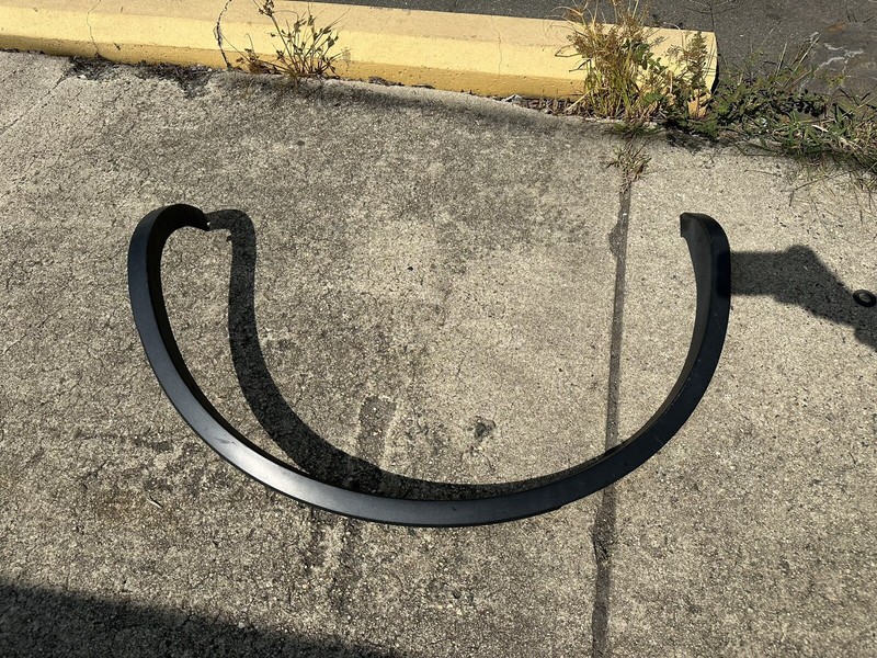 VOLKSWAGEN TOUAREG REAR LEFT SIDE QUARTER WHEEL ARCH FLARE MOLDING OEM 2011-2017