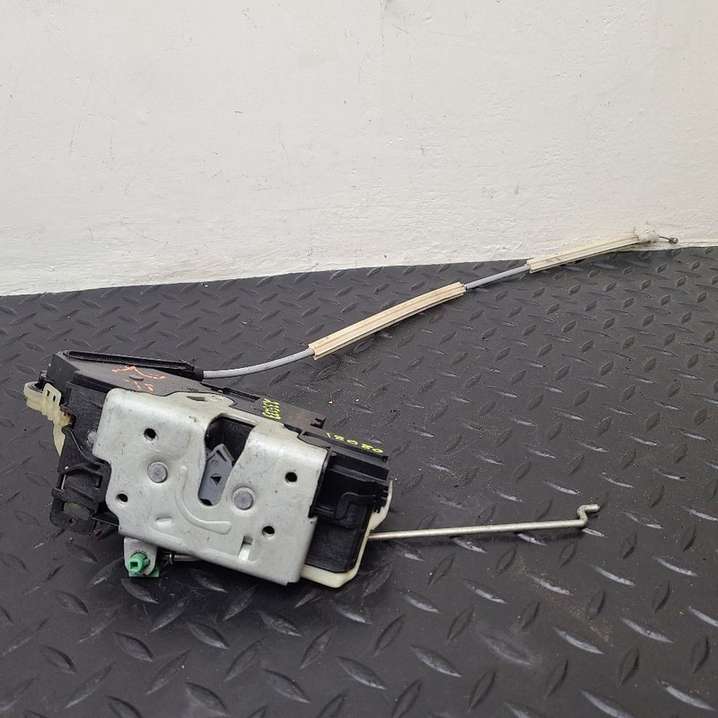 08-11 Mazda Tribute Front Right Passenger Latch Lock Actuator OEM ZZCA-58-310A