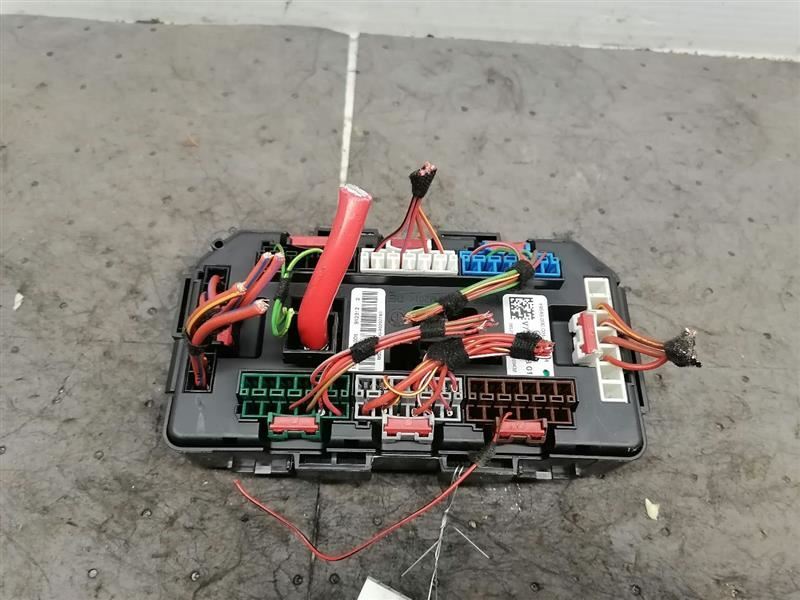 Fuse Box Engine Fits 12-18 BMW 320i 1395192