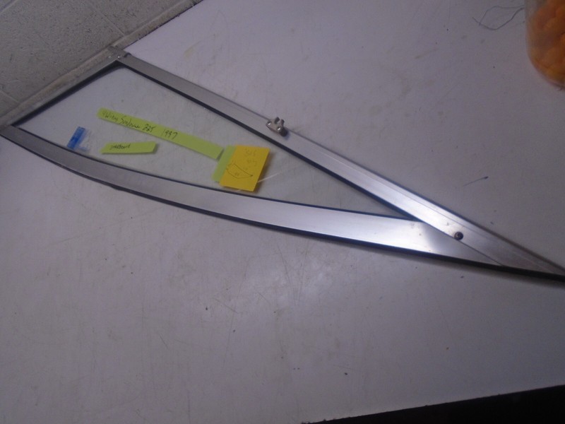 Z7 1997 4 Winns Sundowner 225 STB Wing