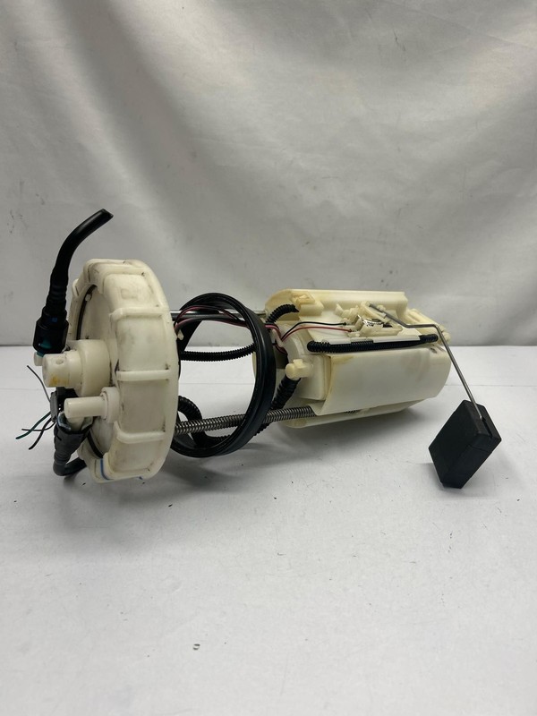 2013 to 2018 Nissan Altima fuel pump assembly sedan