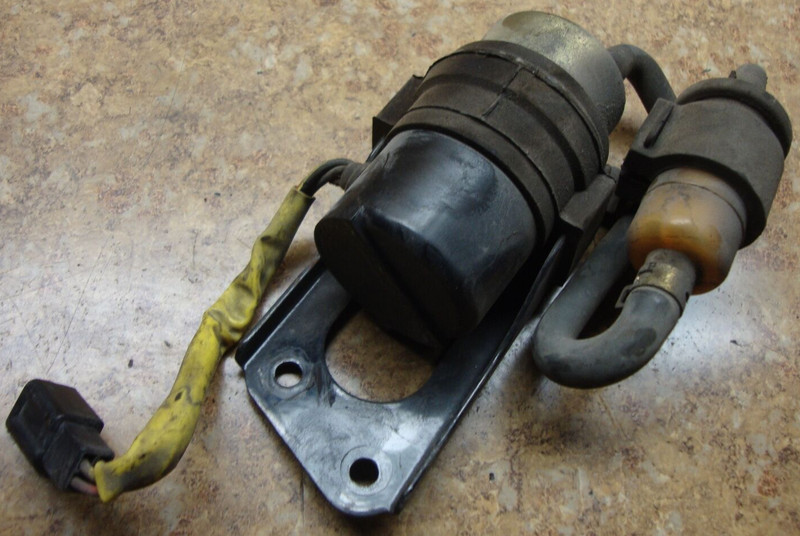 2002 Kawasaki Voyager ZG1200 ZG 1200 B XII Fuel Gas Pump Petrol 02