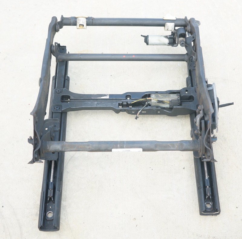 2020-2023 CADILLAC CT4 FRONT RIGHT PASSENGER SIDE SEAT TRACK FRAME W/ MOTOR OEM