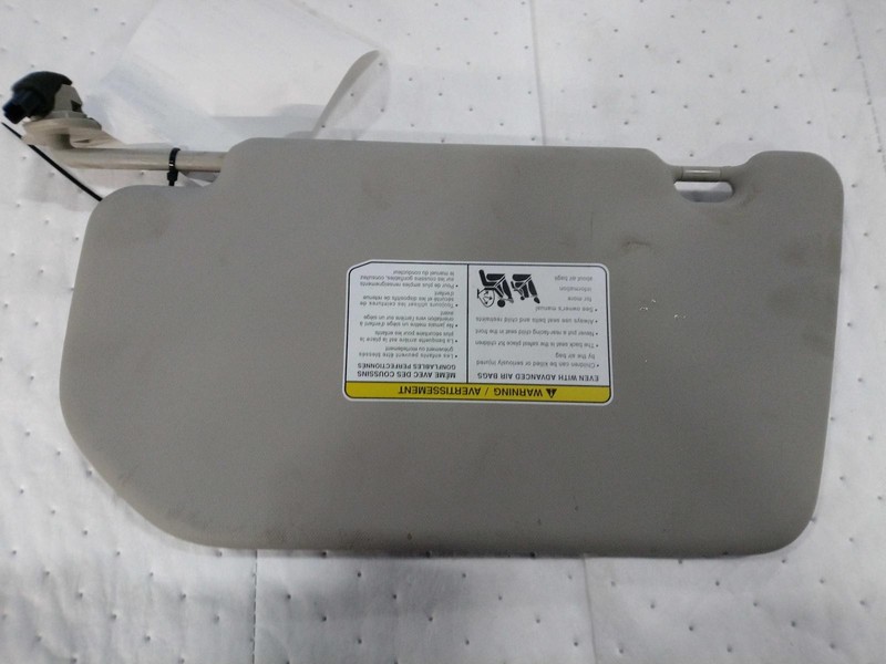 2023 Nissan Rogue Grey Sun Visor OEM Used 33000 Miles 712103