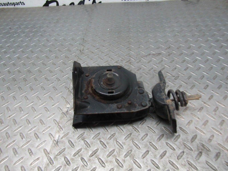 2014 2015 2016 2017 2018 SILVERADO SIERRA 1500 SPARE TIRE HOIST HANGER ASSEMBLY