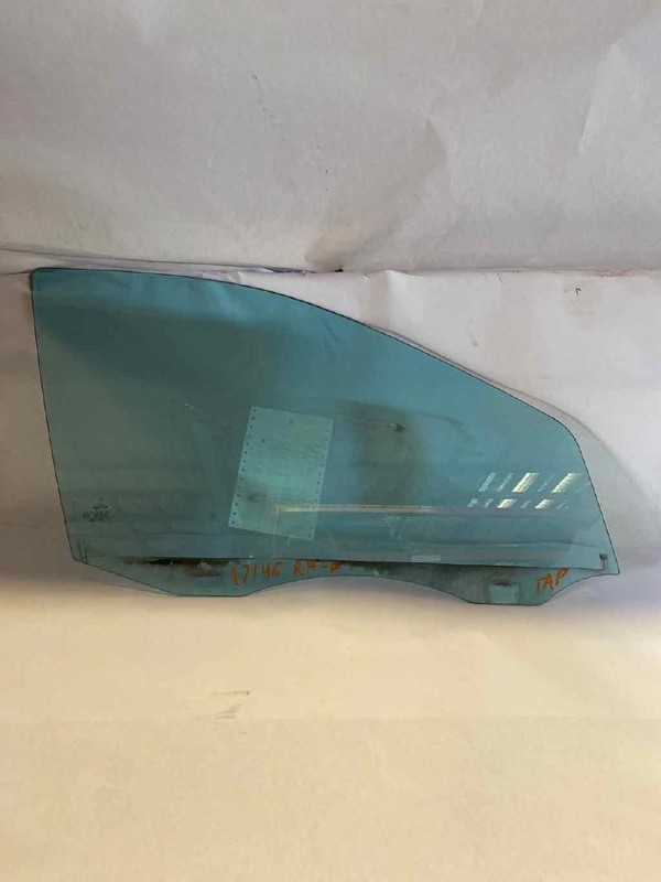 Front Door Glass/window MERCEDES C230 Right 04 05 06 07