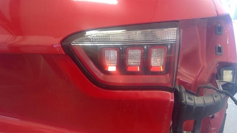 Passenger Tail Light Incandescent Liftgate Mounted Fits 17-23 COMPASS 3546186