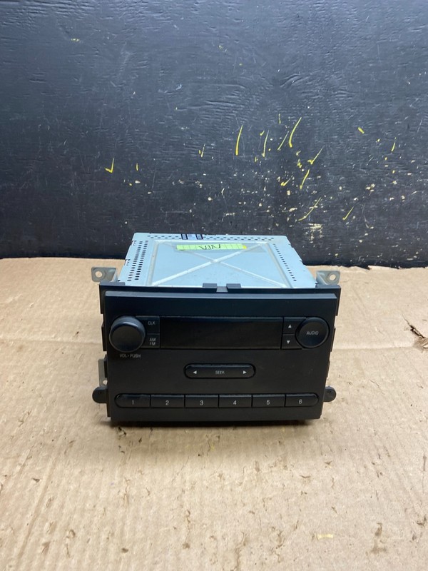 2009 Ford F150 Radio Stereo Audio AM/FM r Y5341 DG