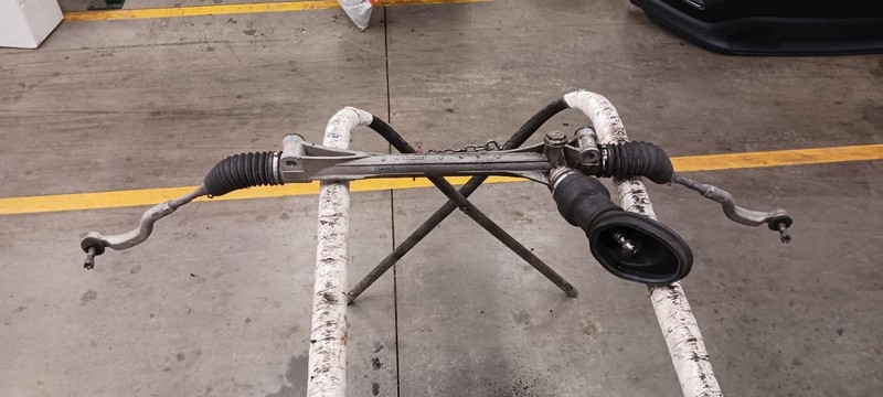 06-'12 TOYOTA RAV4 Steering Gear Box rack pinion 4 cylinder 56k miles OEM