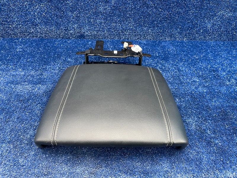 2025-2026 RAM 1500 Big Horn Center Console Armrest Lid Cover OEM 68563553AA