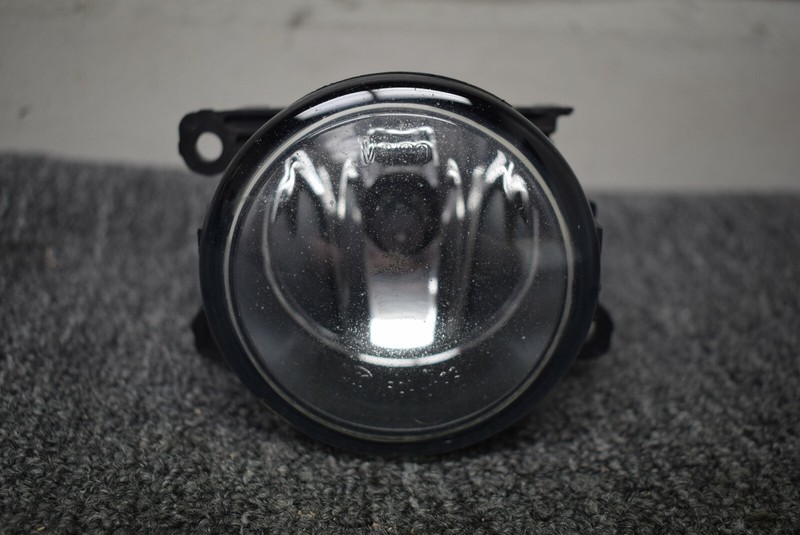 2007-2010 VOLKSWAGEN TOUAREG FOG LIGHT FACTORY OEM