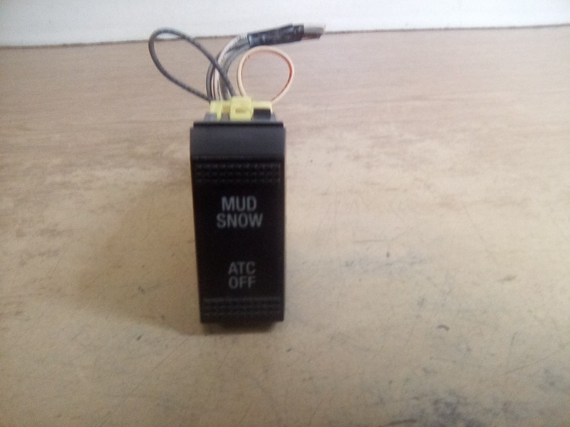 Mack 22392314 ATC/Mud Snow Switch W/Connector