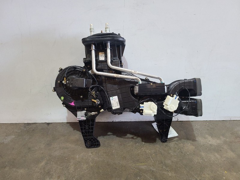 2018-2021 LINCOLN NAVIGATOR REAR AC HEATER BLOWER MOTOR HOUSING 582574