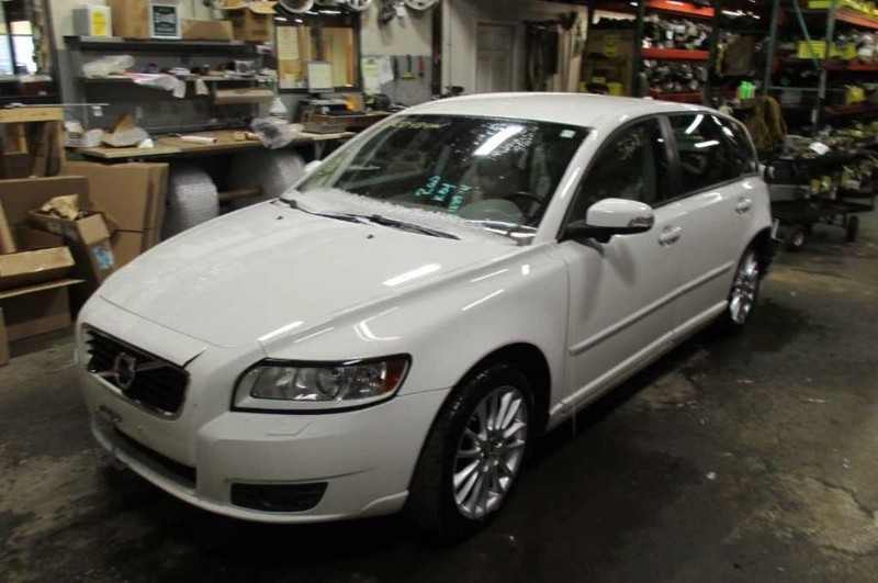 Driver Rear Side Door Electric White Fits 05-11 VOLVO 50 SERIES 452795