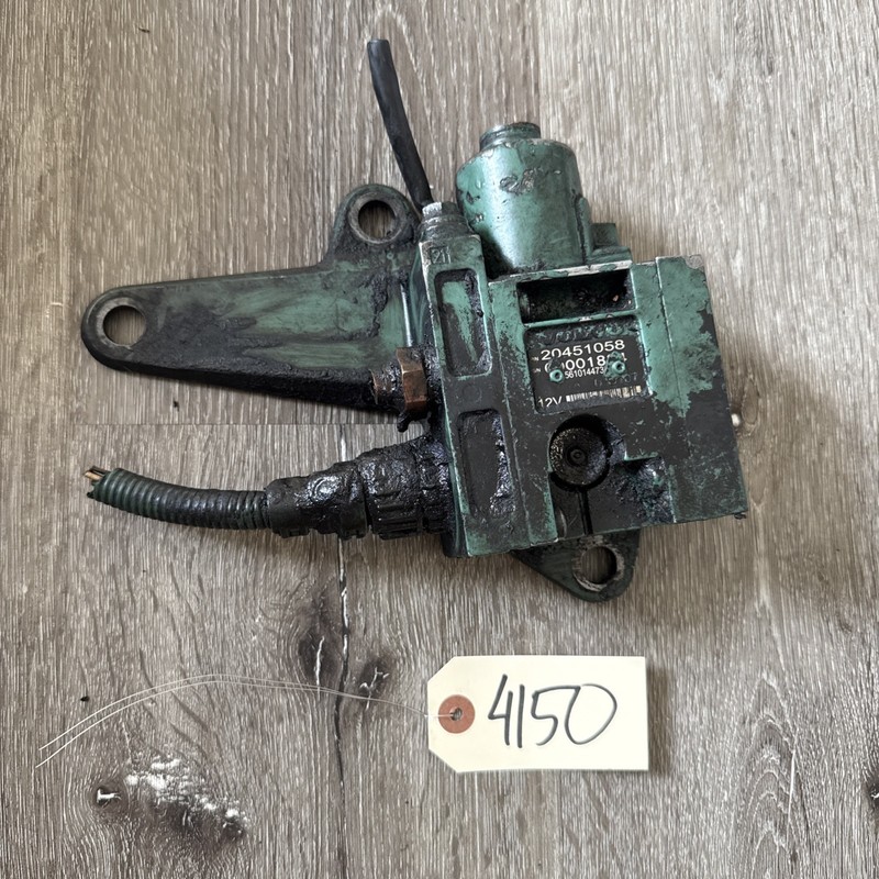 VOLVO D12 CONTROL VALVE 20451058