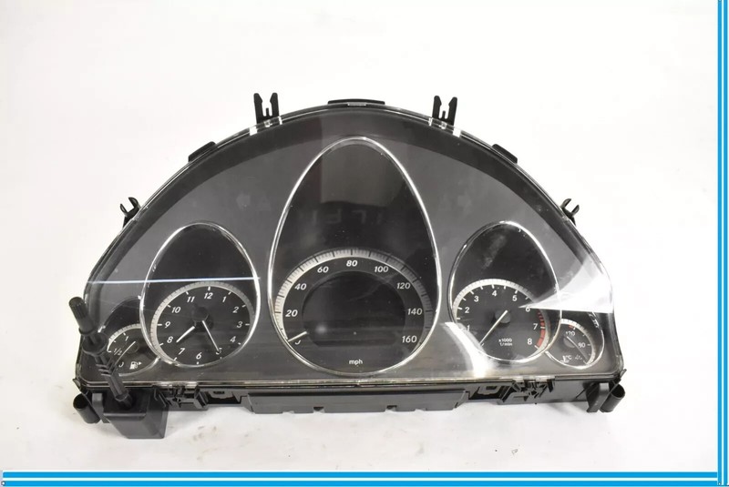 10-13 Mercedes W212 E350 E550 Instrument Cluster Speedometer 2129002710 OEM
