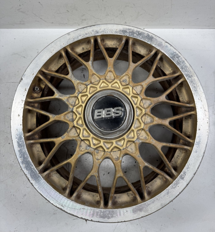 BBS CG15 Gold Rim Wheel 15″ w/ Cap 6,5JX15H2ET56