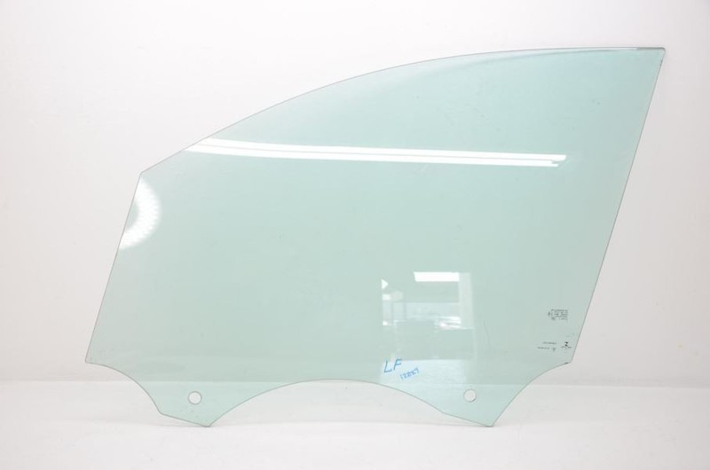 2015-2018 Porsche Macan 2.0L Driver Left Front Door Window Glass