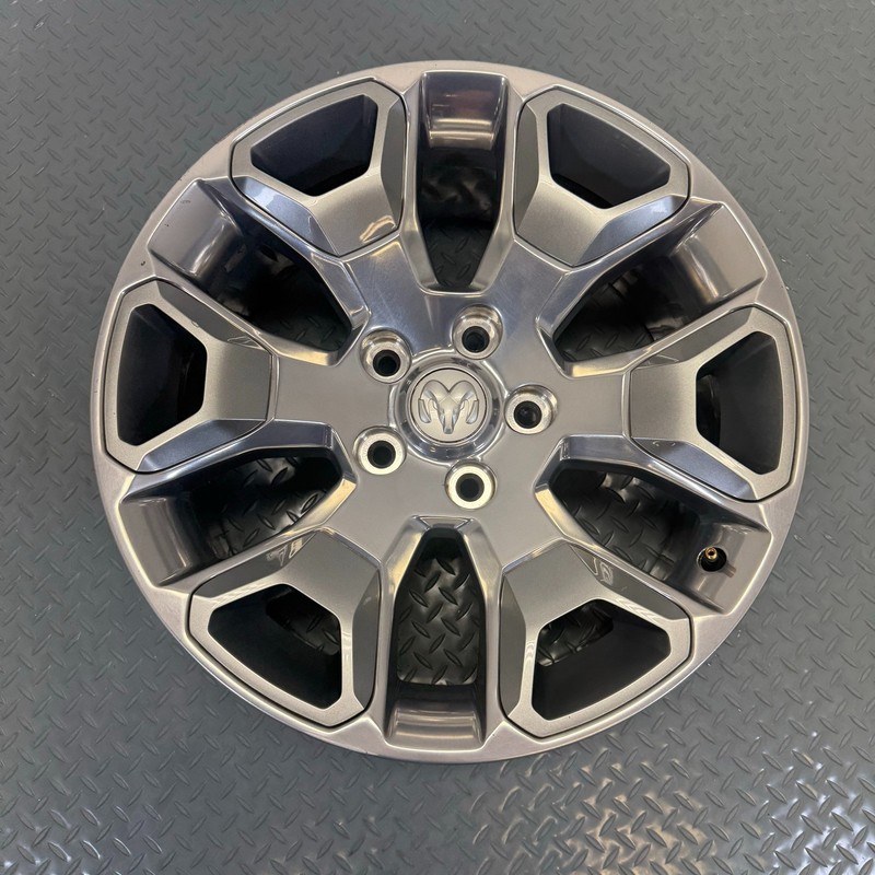 20" DODGE RAM 1500 LARAMIE LIMITED OEM Factory Wheel Genuine 5LUGS 5UR35TRMAA #1