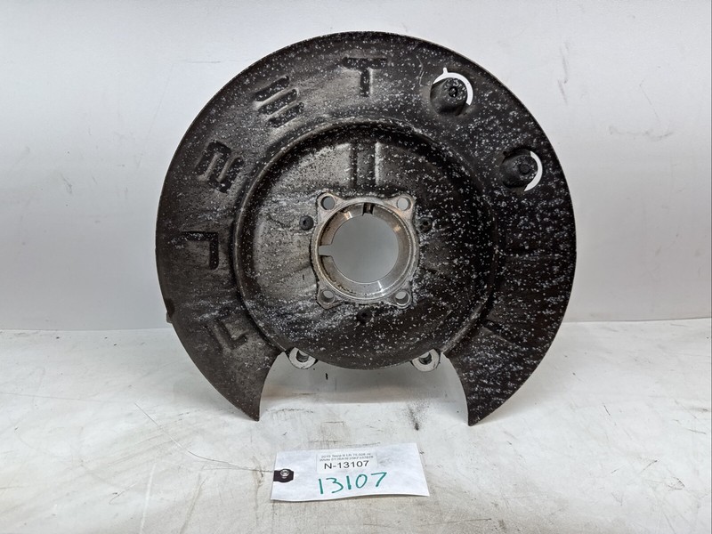 2017-20 TESLA MODEL S REAR LEFT DRIVER SIDE SPINDLE KNUCKLE HUB 13107 S14