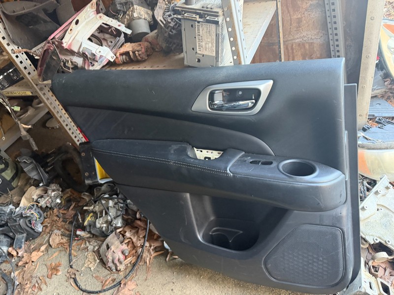 13-16 NISSAN PATHFINDER OEM BLACK LH REAR DRIVER SIDE DOOR PANEL CARD