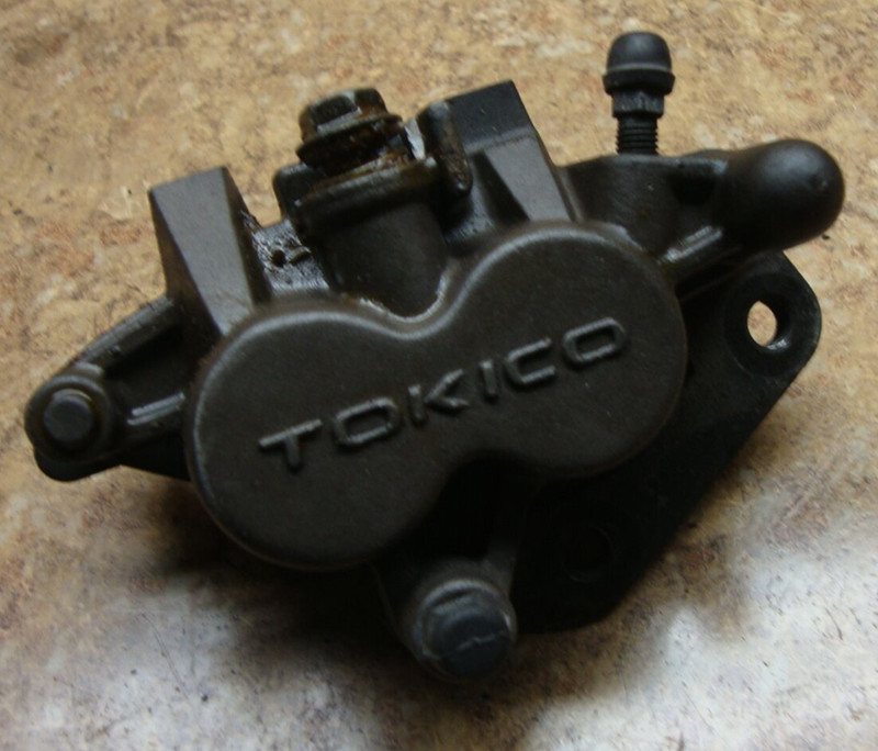 2001 Suzuki Katana GSX600F GSX 600 GSX600 F Right Front Disk Brake Caliper 01