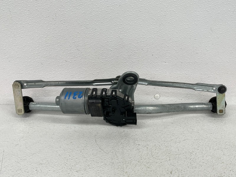 ⭐01-06 BMW 325CI 330CI E46 WINDSHIELD WIPER LINKAGE WITH MOTOR OEM LOT2311