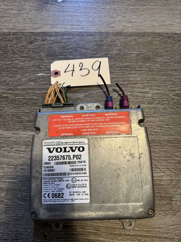 VOLVO VNL Telematic Gateway Module 22357675.P02