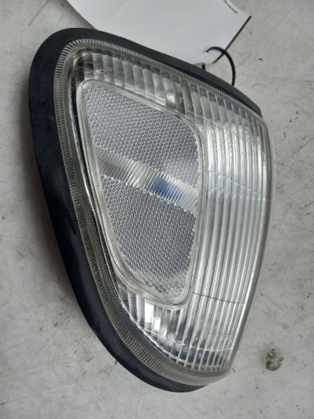 97-00 TOYOTA TACOMA EXTRA CAB SR5 PASSENGER SIDE FOG LIGHT