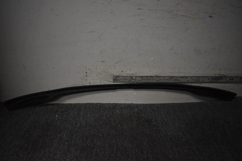 2019-2020 PORSCHE CAYENNE BASE FRONT WEATHER STRIP FACTORY OEM