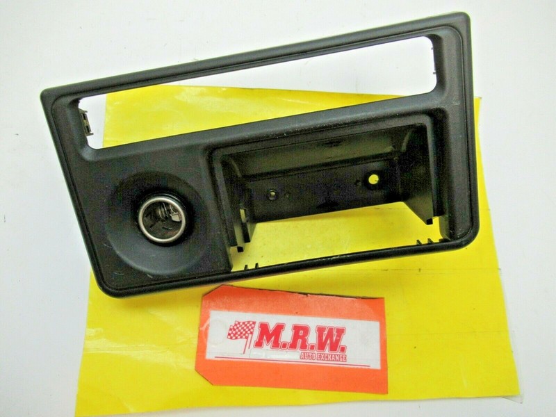 CONSOLE ASH TRAY LOWER DASH TRIM OUTLET LIGHTER 00 01 02 03 04 05 MR2 SPYDER