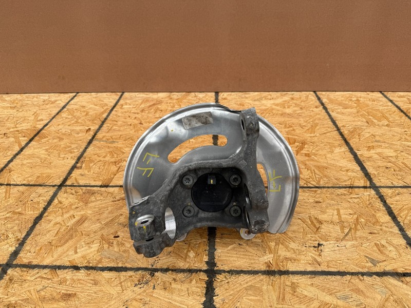 GENESIS G70 2019-2025 OEM FRONT LEFT DRIVER SPINDLE KNUCKLE HUB RWD ASSEMBLY