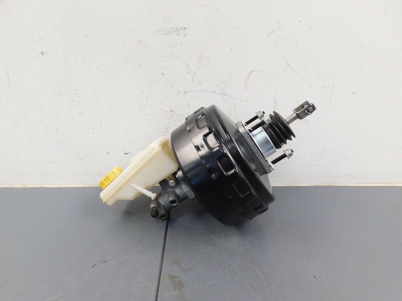 2014 12 - 18 Aston Martin V12 Vanquish Master Cylinder / Booster #1697 L5