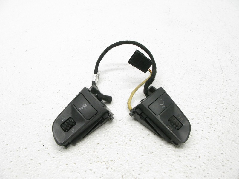 06-11 AUDI B6 A4 A6 A3 Q7 STEERING WHEEL SWITCH BUTTONS MULTIFUNCTION OEM 100923