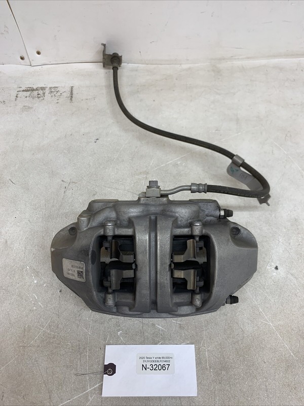 20-22 TESLA MODEL Y FRONT RIGHT PASSENGER SIDE BRAKE CALIPER OEM 32067 S13