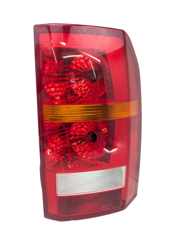 2005 - 2009 Land Rover LR3 Right Passenger RH Side Tail Light Oem