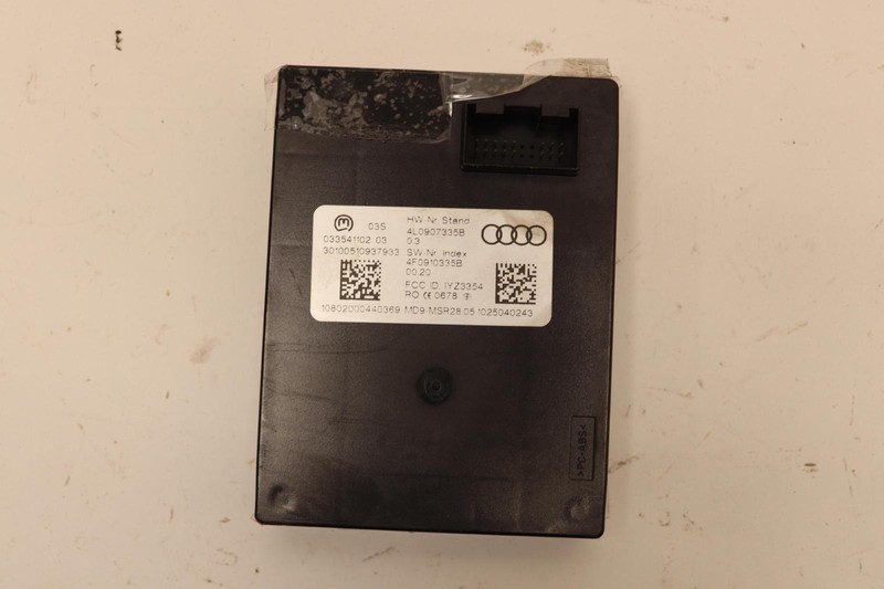 2010-2015 AUDI Q7 RIGHT DASH THEFT LOCKING KEYLESS ENTRY MODULE UNIT OEM
