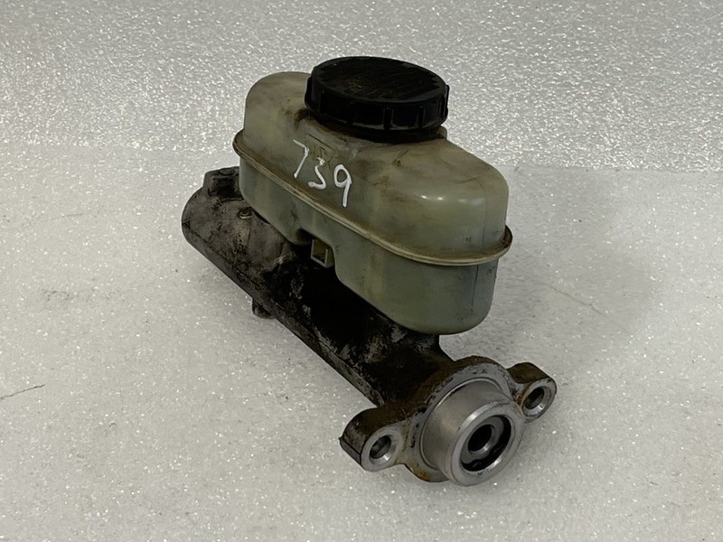 1999 2000 2001 2002 2003 2004 FORD MUSTANG BRAKE MASTER CYLINDER WITH ABS 3.8L