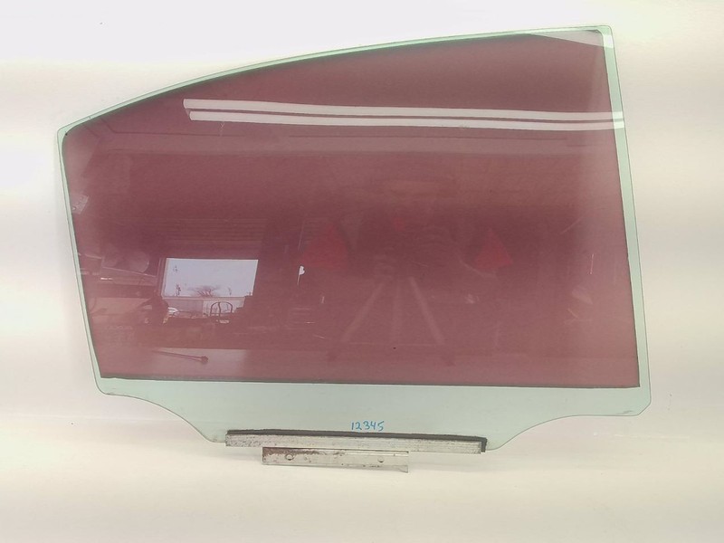 06-13 Lexus IS350 Passenger Right Rear Door Window Glass