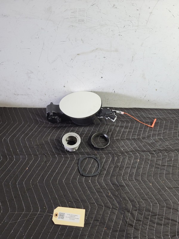 SUBARU FORESTER 2020 2.5L AWD Gas Fuel Tank Filler Door Lid USED OEM 19-21