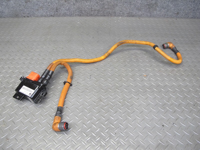 2010-2011 BMW E72 X6 HYBRID HIGH VOLTAGE POWER DISTRIBUTION MODULE 7586767