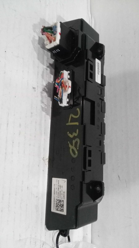 2021 KIA SPORTAGE A/C Selector Switch OEM Blue 97250D9AB0AK5 60000 Miles