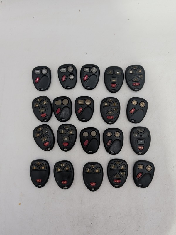 GM GMC Key Fob Remotes Lot Of 20 Fobs