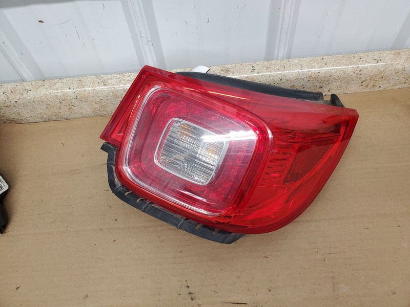 Passenger Tail Light VIN 1 4th Digit Limited Ltz Fits 13-16 MALIBU 293550