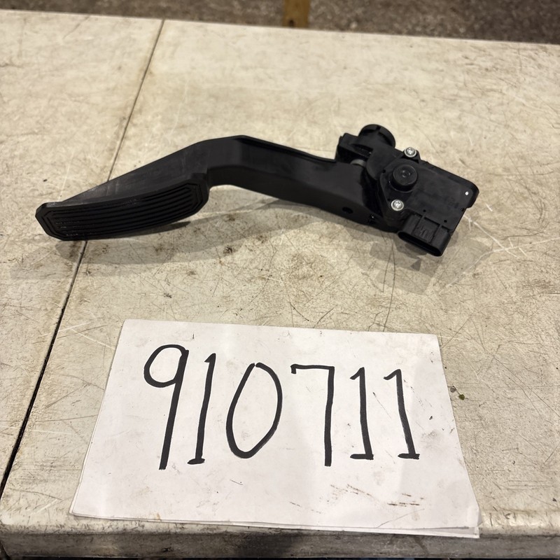 2006-2011 Cadillac DTS Accelerator Pedal Power Assembly Position 15218992 oem