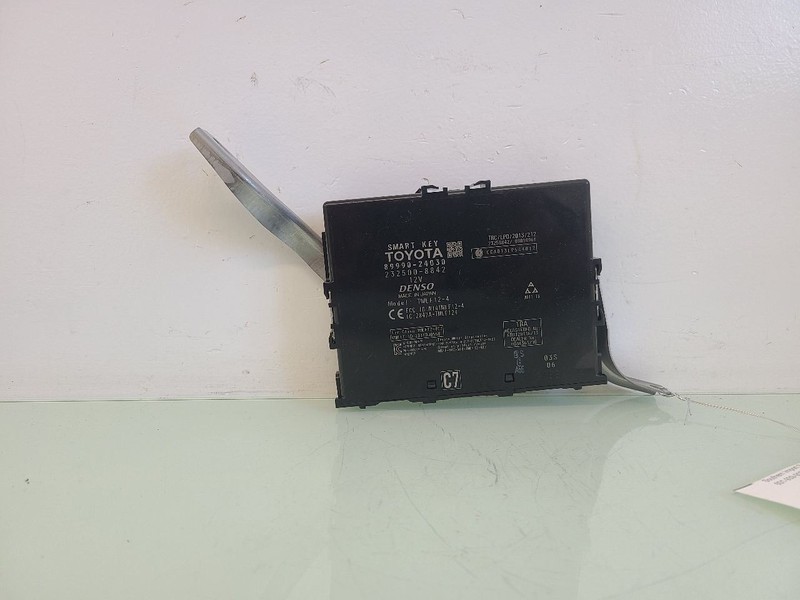 Chassis ECM Theft-locking Keyless Ignition Smart Key Fits 15 LEXUS RC F 581068