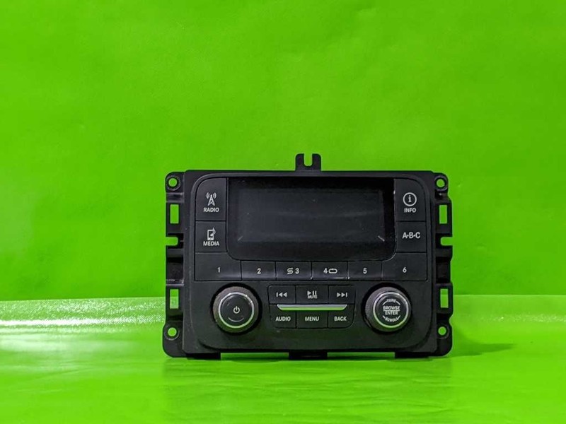 13 RAM 1500 FACTORY RADIO OEM 4506-3