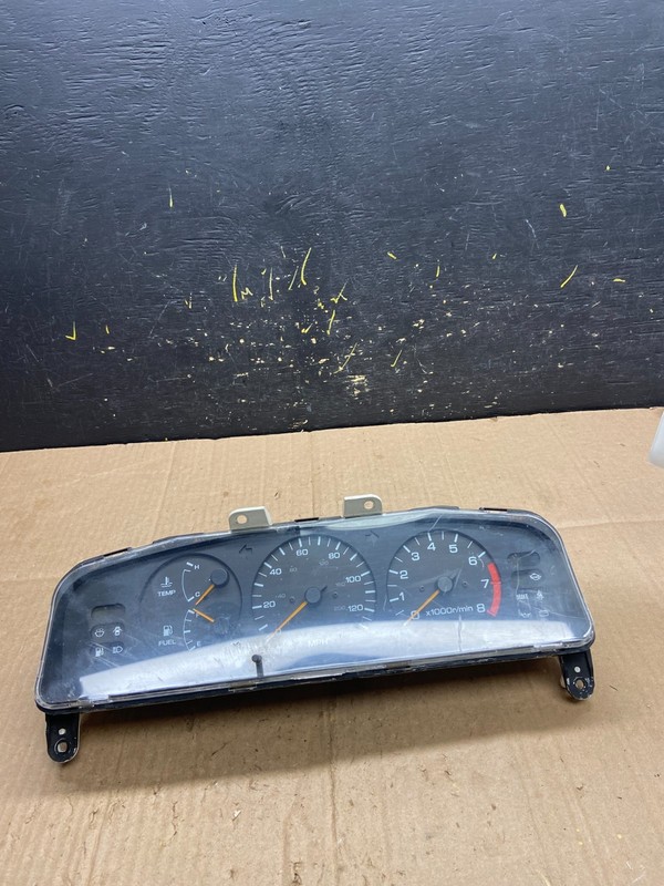 1992 to 1994 Nissan Maxima Instrument Speedometer Cluster AA8104
