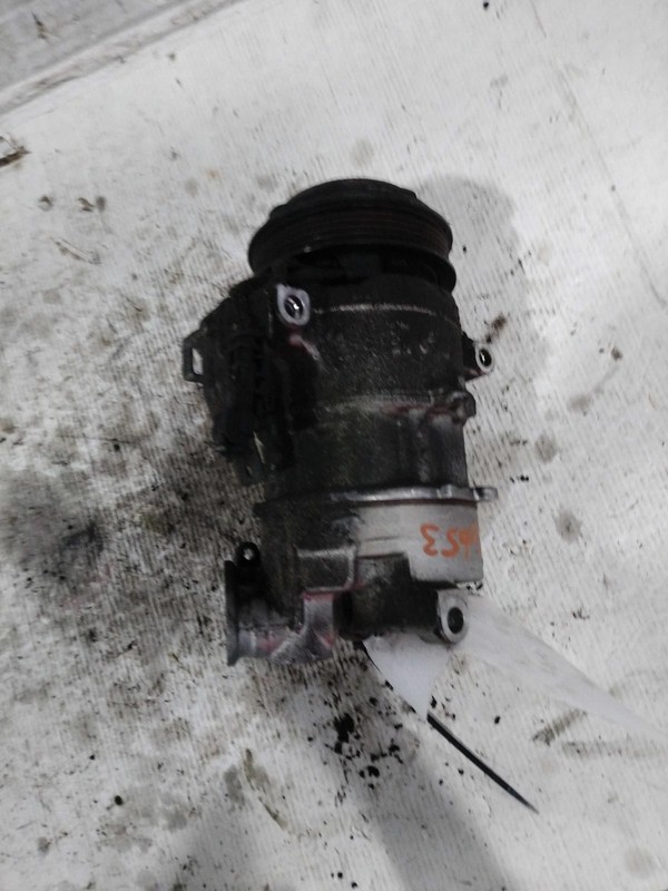 2016 Cadillac ATS A/C Compressor OEM 1522262 123K Miles White