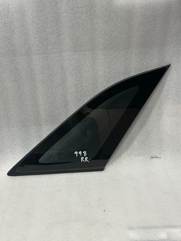 2002 LEXUS IS300 SPORTCROSS QUARTER WINDOW GLASS REAR RIGHT SIDE OEM